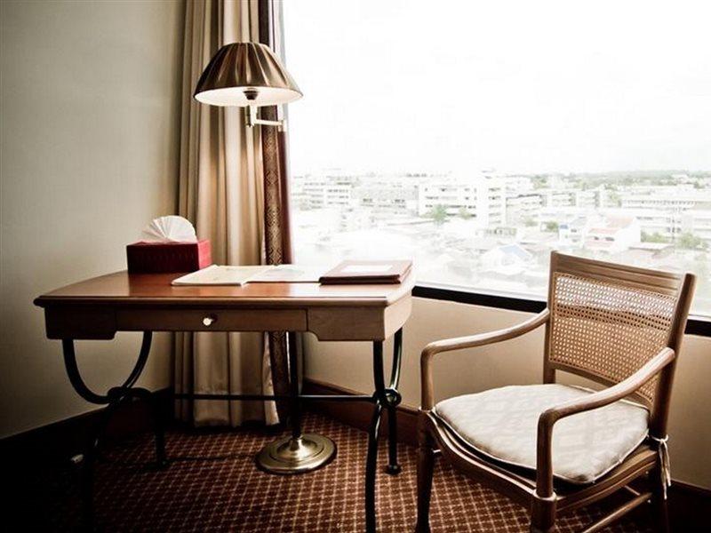 Laithong Hotel Ubon Ratchathani Esterno foto