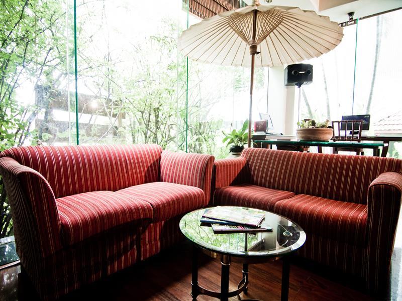 Laithong Hotel Ubon Ratchathani Esterno foto
